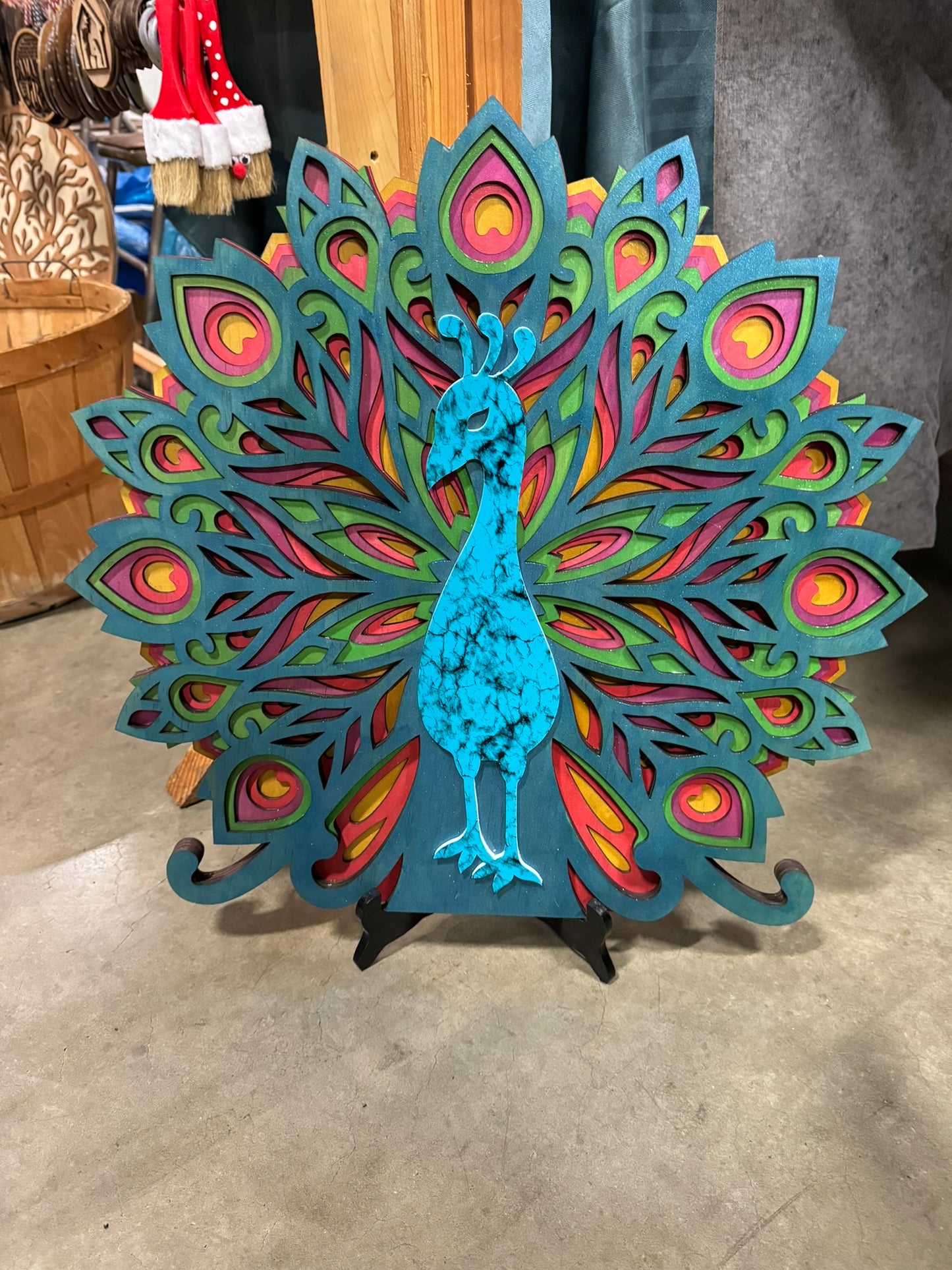 Peacock 20" Diameter